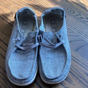 Hey Dude womens Wendy linen Iron slip on shoes. Size US 6